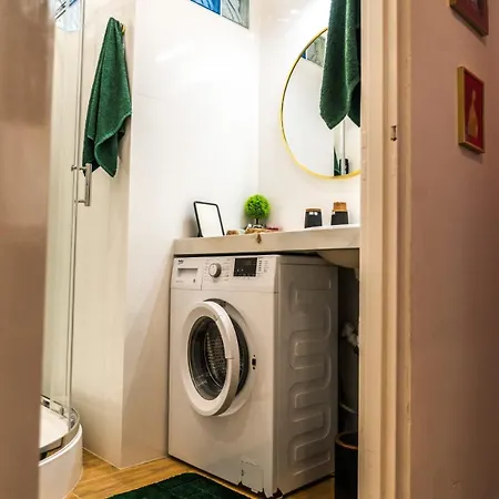 Gorna Royal Red By Bookinghost 公寓