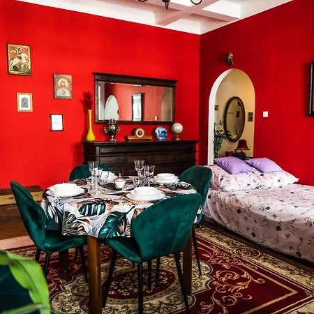 Gorna Royal Red By Bookinghost *